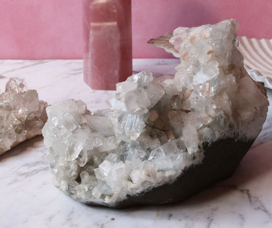 AAA+ Apophyllite AP05